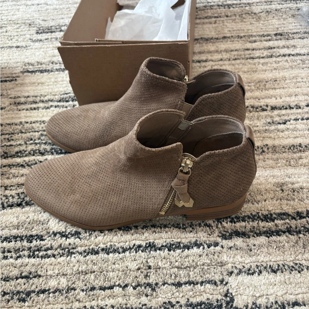 Dr. Scholl's Reverie Women's Zip‎ Short Boots
